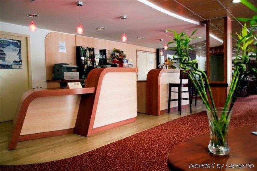 Brit Hotel Agen - L'Aquitaine Le Passage  Exterior photo